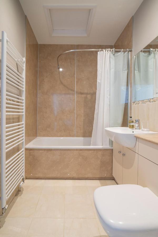 Peartree Serviced Apartamento Salisbury